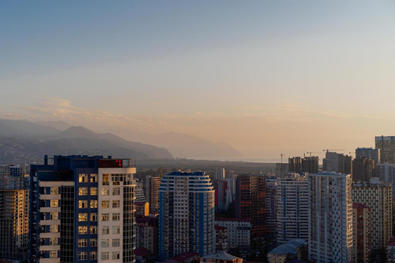 Апартаменты Grand City Real Estate Батуми Экстерьер фото